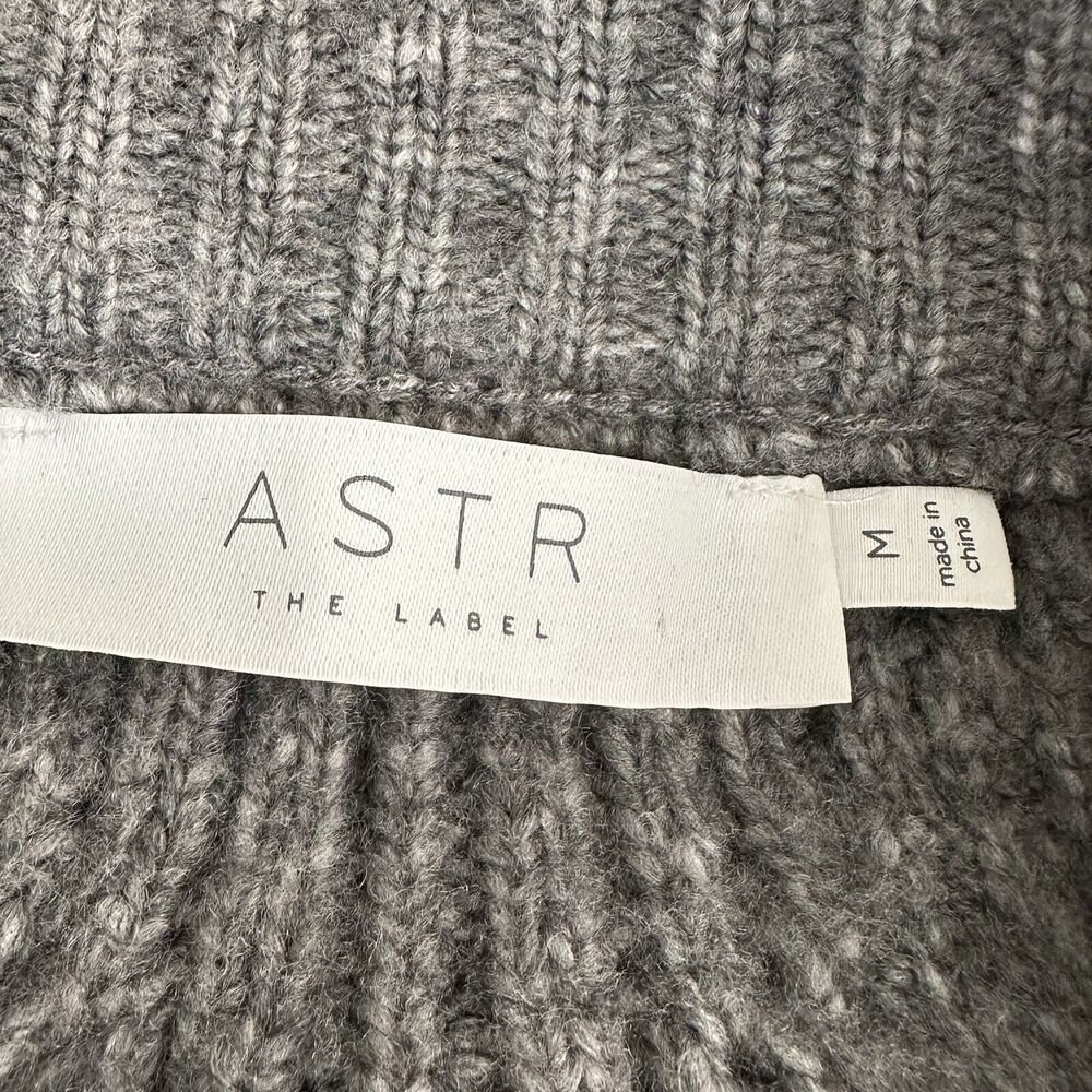 ASTR The Label Women’s Grey Wool Blend Bat Sleeves Sweater Size M - Picture 5 of 7